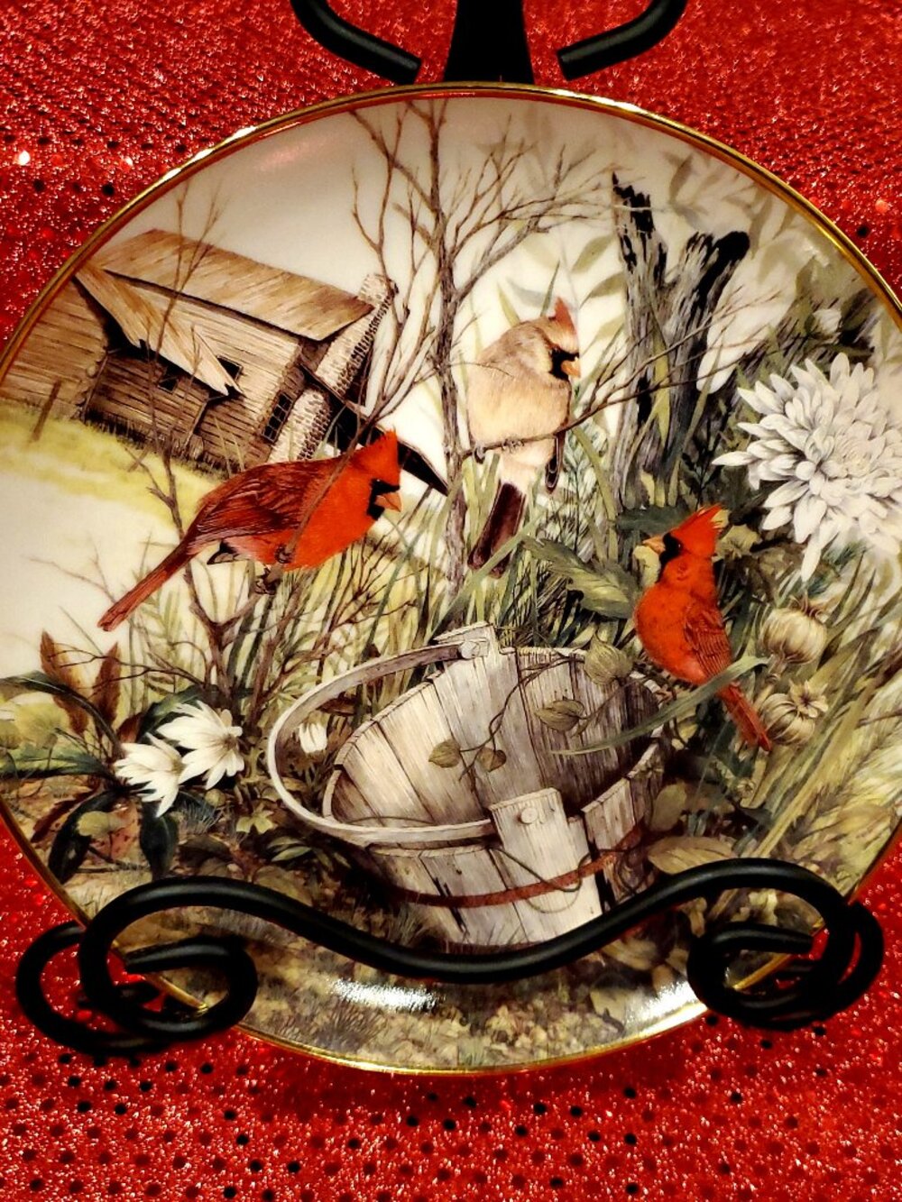 THE OLD WOODEN BUCKET Franklin Mint Collector Plate Cardinal Birds Gold Trim